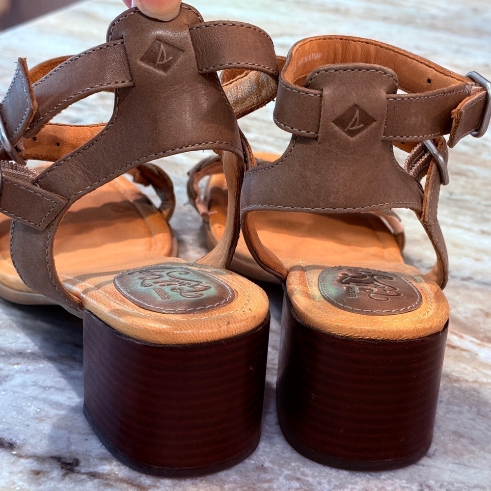 Women’s SPERRY GOLD CUP Vivian heeled leather sandal- Size 8.5 - Picture 9 of 11